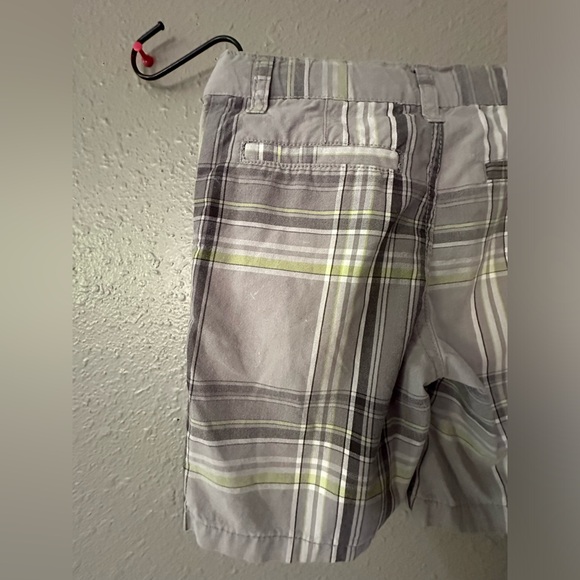 Hurley Shorts Size 5 Boys Gray and Green Plaid Polyester Boarding Shorts NWOT - Picture 9 of 12